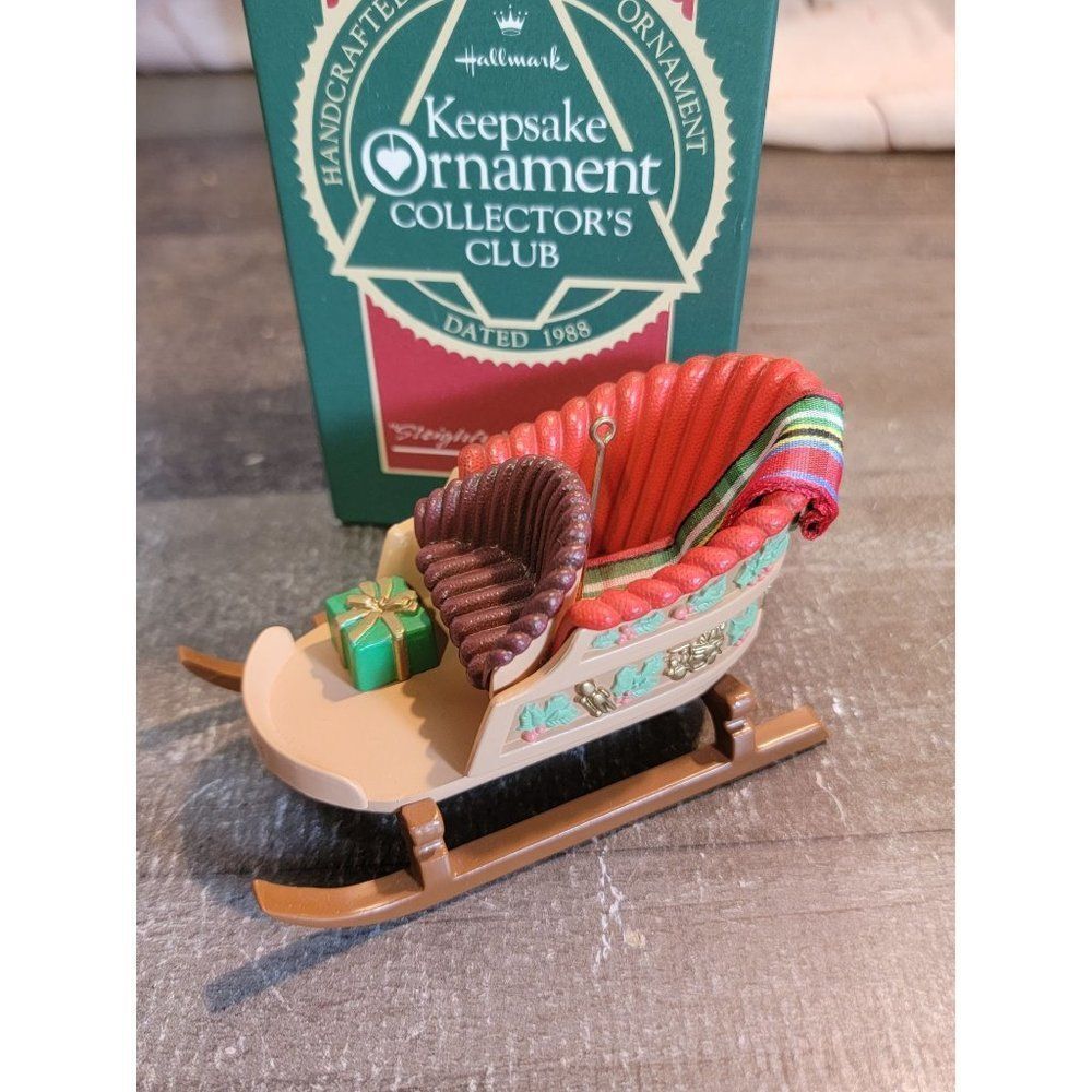 Hallmark 1988 sleighful of Dreams ornament Xmas decor